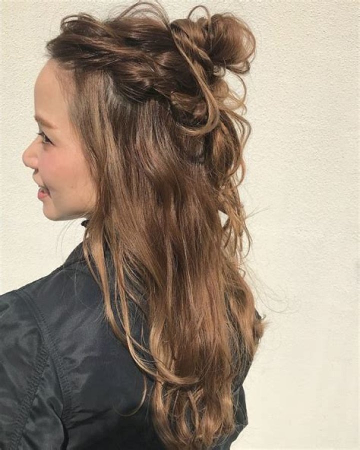 前髪ちょんまげに使えるヘアスタイリングアイテム