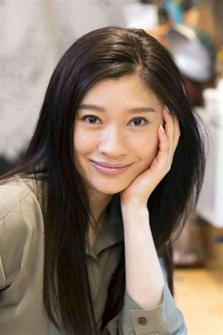 篠原涼子 女優プロフィール